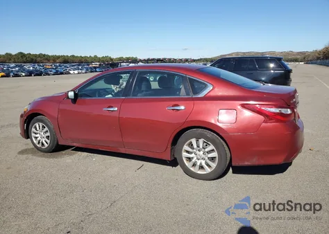 2016 Nissan Altima 2.5 из США, поврежденный, VIN 1N4AL3APXGC239188